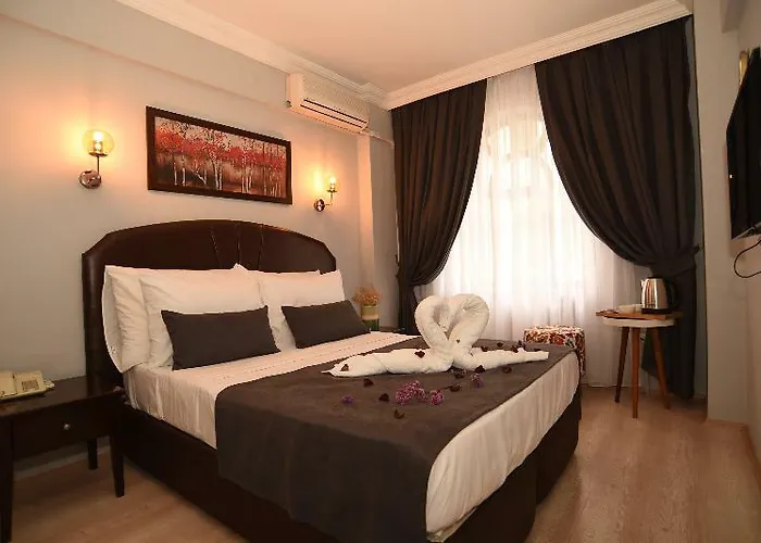 Grand Bosfor Hotell 3*